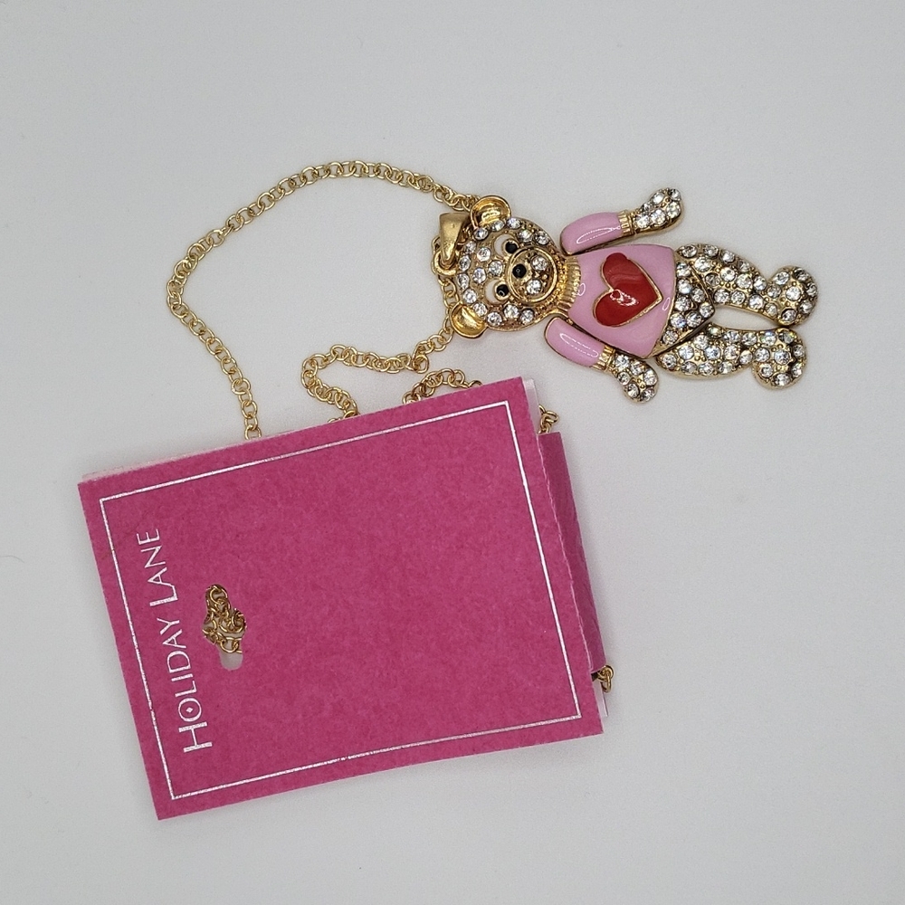 2/$13 💗 NWT HOLIDAY LANE Love Bear Necklace